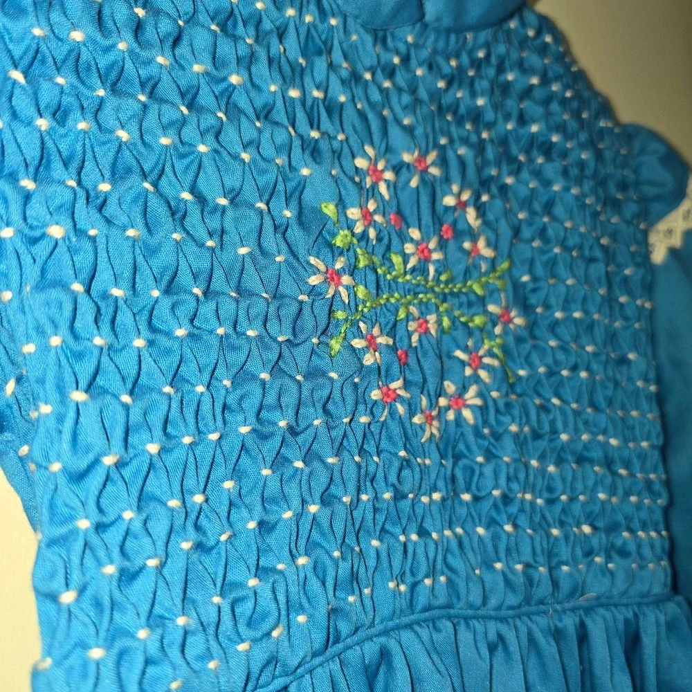 VINTAGE Polly Flinders Hand Smocked Bright Blue Dress Size‎ 5 Style#44077